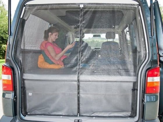 FLYOUT mosquito net for VW T5 California Beach until 2010: Tailgate opening