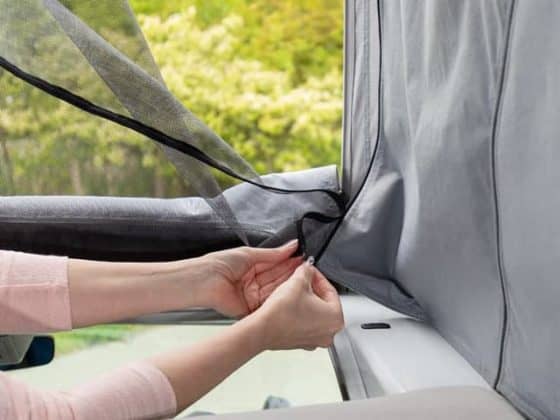 FLYOUT mosquito net for Iso Top MK VI for VW T6 California with electrohydraulic pop-up roof