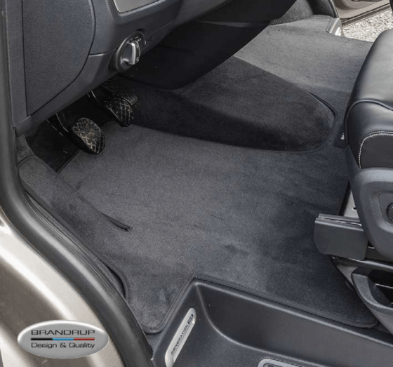 100708605 - Brandrup Velor carpet for driver's cab, perfect fit for all VW T6.1 with steering wheel on the left side, one-piece with wheel arch tread protection and clip attachment