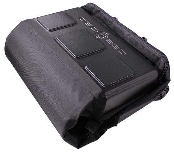 Disc-O-Bed 2XL Roller Bag zusammengeklappt - gut verstaubar und klein