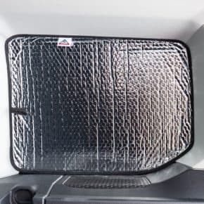 Brandrup ISOLITE Inside für das Seitenfenster links zwischen C/D Säule VW Caddy 5 / Caddy California mit kurzem Radstand
