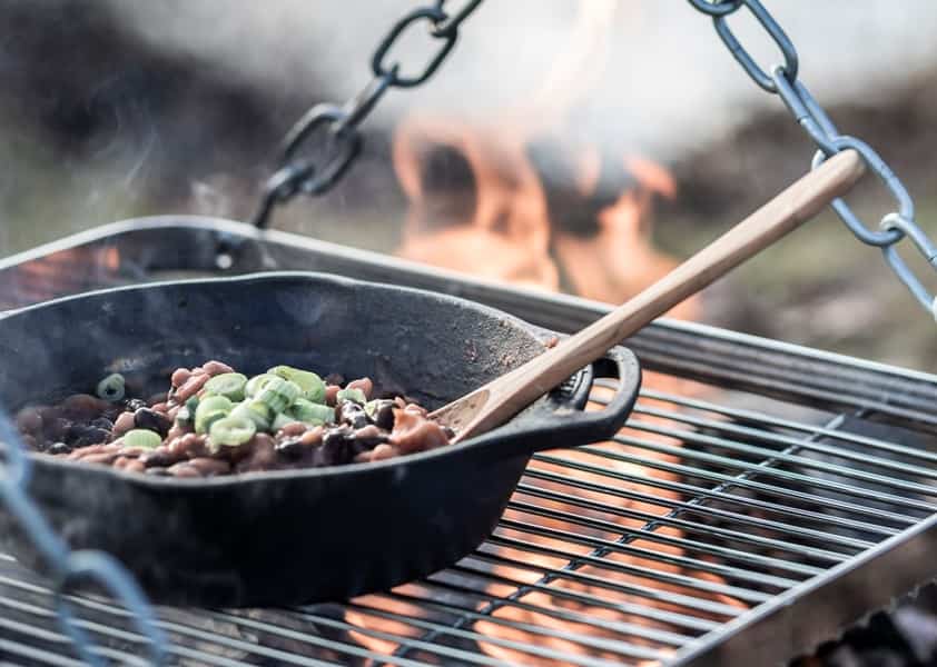 Petromax fire pan FP20H-T - cast iron pan - ideal for fireplaces on camping holidays | Wiest online shop for campers and van equipment