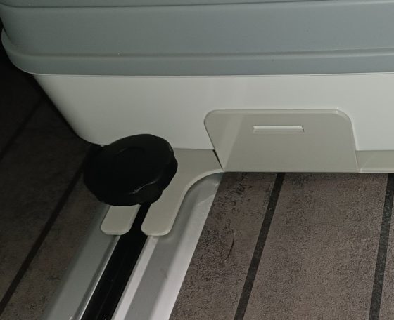 Schienenhalterung - Halterung für die Toilette "Porta Potti 335 Qube" für den VW T5 / T6 / T6.1 California oder Multivan
