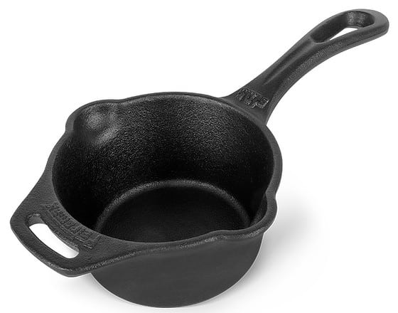 Petromax cast-iron saucepan st0.5 - with a handle and side pouring rims - ideal for fireplaces on camping holidays | Wiest online shop