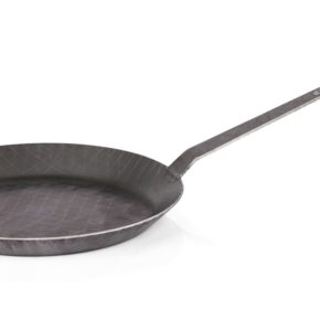 Petromax wrought-iron pan SP32 - Optimal for searing at fireplaces on camping holidays | Wiest online shop for campers